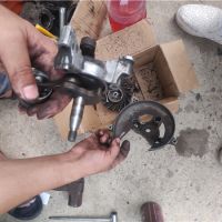 上海浦東割草機維修，現(xiàn)場歐瑪/三菱TU43割草機維修，立等可取